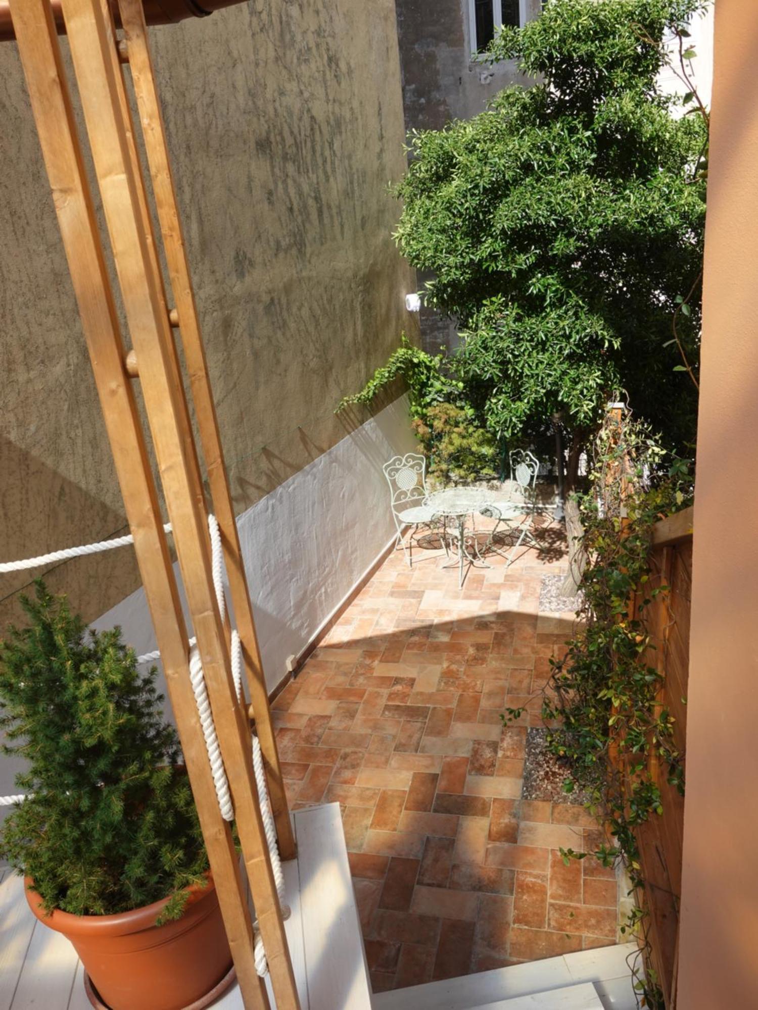 Cavana Cosy Apartment With Garden Near The Sea Триест Екстериор снимка